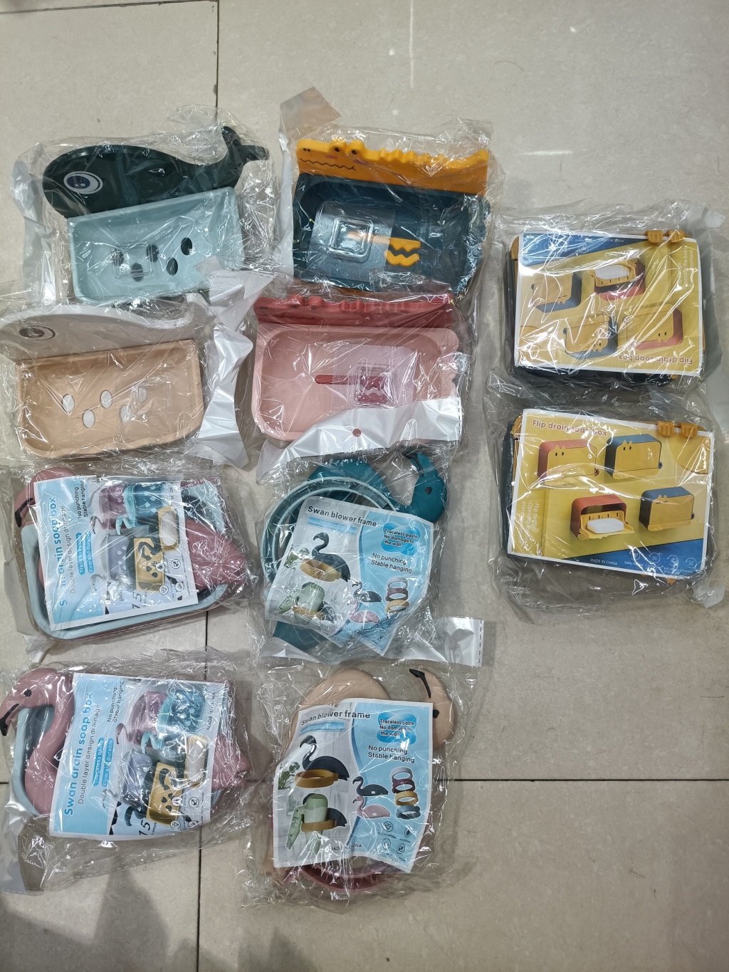 Double-layer soap box, soap rack, draining soap box without punching holes, plastic cartoon cute wall-mounted soap rack wholesale pic 10