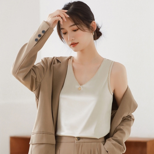summer new sleeveless vest women‘s v-neck suit with satin bottoming sling top factory direct supply