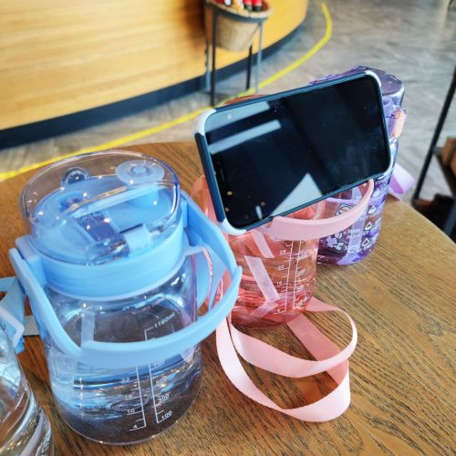 New Straw Direct Drink Double Drink Plastic Cup Portable Lanyard Strap Handphone-Friendly Binge-watching Water Cup Free Stickers 1100ml
