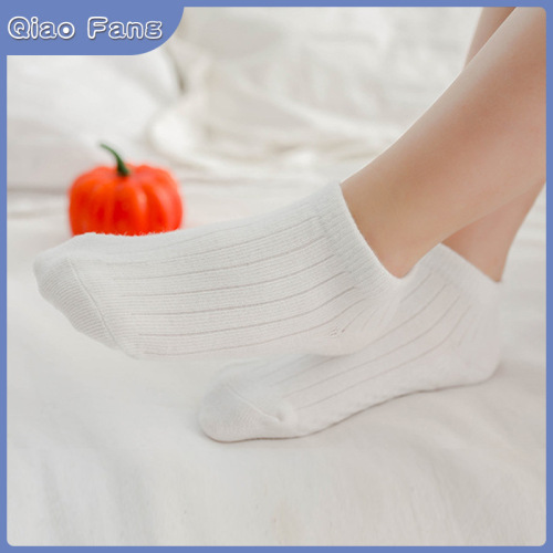 Children‘s White Socks New Student Pure White Breathable Ankle Socks Boys and Girls Combed Cotton Athletic Socks Factory Wholesale