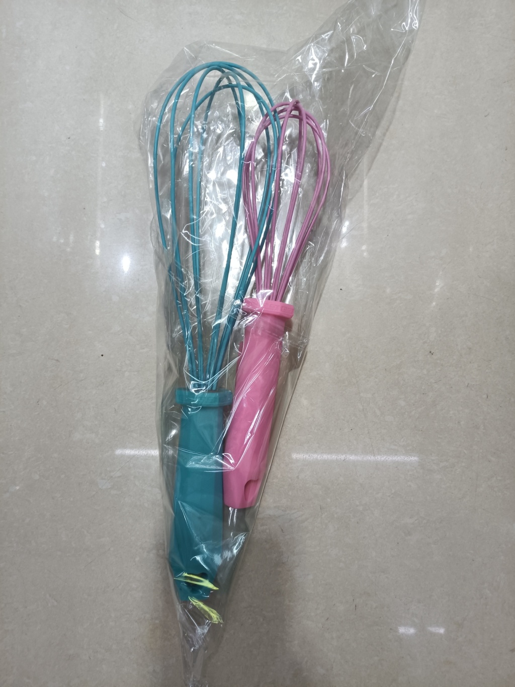 Press the egg beater and electric bubble beater pic 43