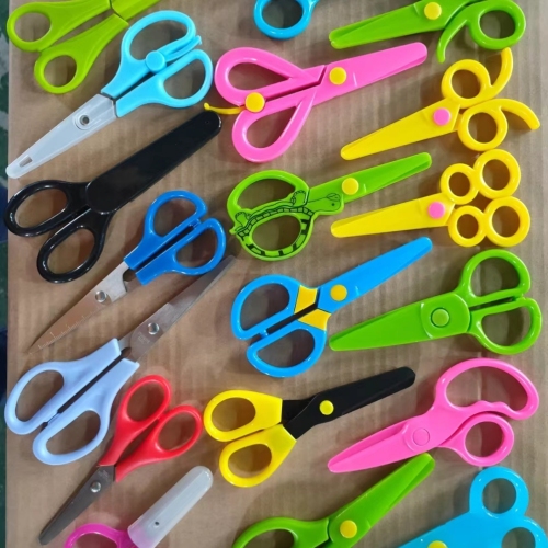 Student Scissors Hair Trimmer Factory Direct Sales， Figure Customization as Request