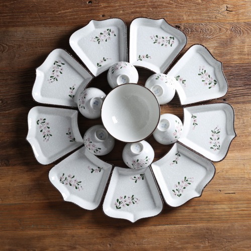 Painted Flowers 16-Head Ceramic Tableware Underglaze Crown Plate Rib Bowl Soup Bowl Set 