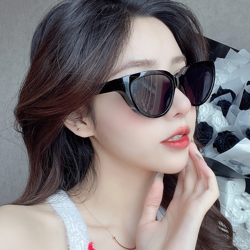 Korean Style Fashionable Retro Disco Cat Eye Sunglasses Female European and American Internet Celebrity Sunglasses Ins Glasses Triangle 5342