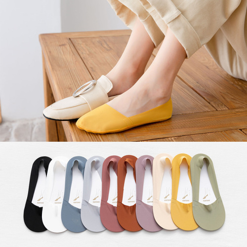 a socks women‘s spring and summer new ice silk silicone non-slip invisible socks low-cut boat socks summer women‘s socks one-piece delivery