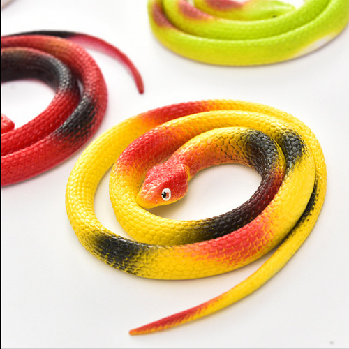 Scenic Spot Temple Fair Stall Hot Selling Toys Wholesale Rubber Simulation Snake Simulation Animal Toys Snake Scare Trick Toys 