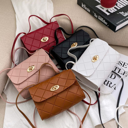 bag wholesale women‘s mini bag 2022women‘s hand bag women‘s fashion messenger bag simple small square bag