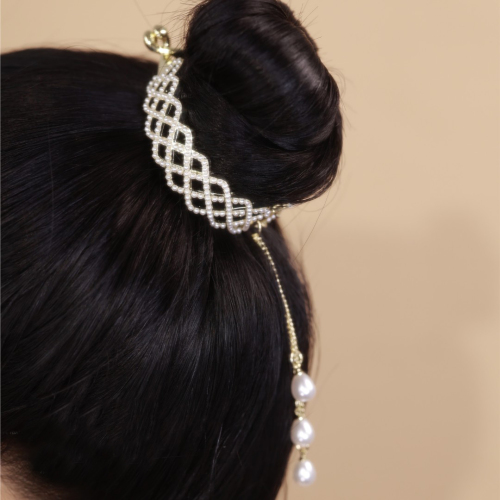 Diamond-Embedded Tassel Hollow Pearl Ponytail Clip High Horse Tail Buckle Hair Clip Ball Head Artifact