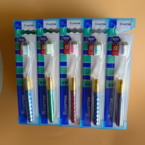 Toothbrush Wholesale Blue Arrow 905 Card Holder Colorful Carbon Black Adult Soft-Bristle Toothbrush （30 PCs/Box）