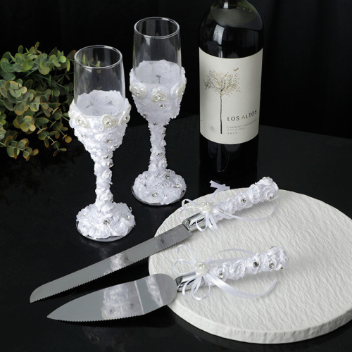 Bride and Groom Wedding Champagne Glass Cup Knife Shovel Four-Piece Set Fashion Goblet Wedding Supplies Glass Cup