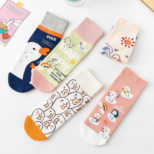 socks women‘s cartoon straight mid-calf socks autumn and winter new cheering duck women‘s pastoral style cotton socks spot high-top socks