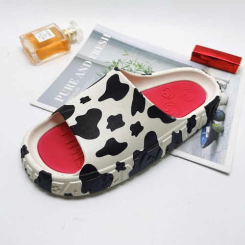 fashion outdoor slippers men‘s summer outdoor slippers color matching printing sandals and slippers export wholesale
