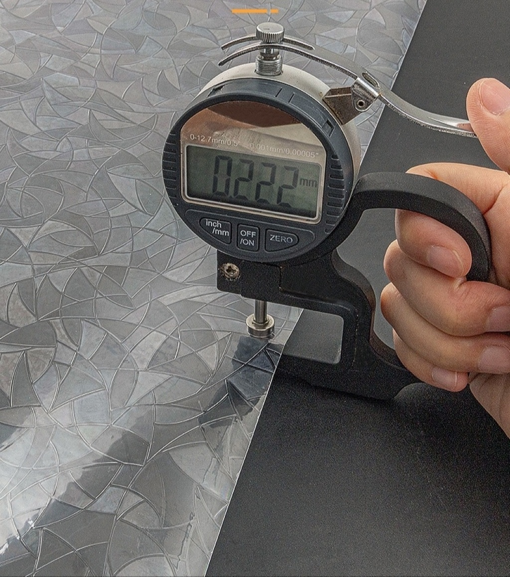 窗户遮光膜炫彩月牙静电玻璃贴无胶自粘PVC贴膜窗贴玻璃贴膜详情1