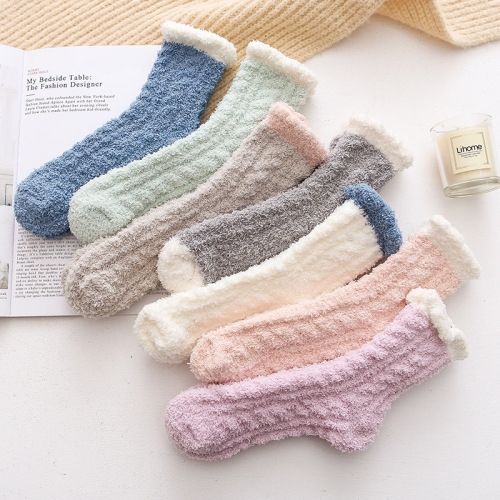 Coral Fleece Socks Women‘s Autumn and Winter Fleece-Lined Thickened Towel Floor Socks Long Sleep Socks Warm Mid-Calf Confinement Socks