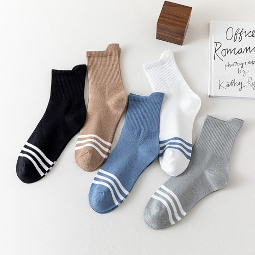 autumn and winter 2023 men‘s casual mid-calf socks combed cotton breathable striped ear lifting fashion men‘s socks one-piece delivery