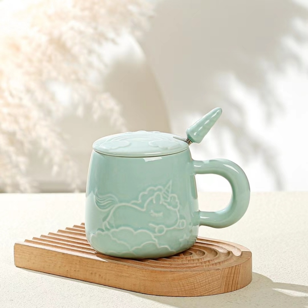 Unicorn ceramic cup embossed mug color glaze Coffee Cup Cup with spoon lid cute breakfast cup.